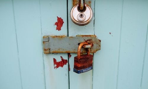 Lucchetto arrugginito